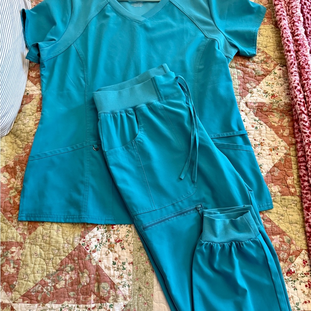 Teal Women's Scrub Set